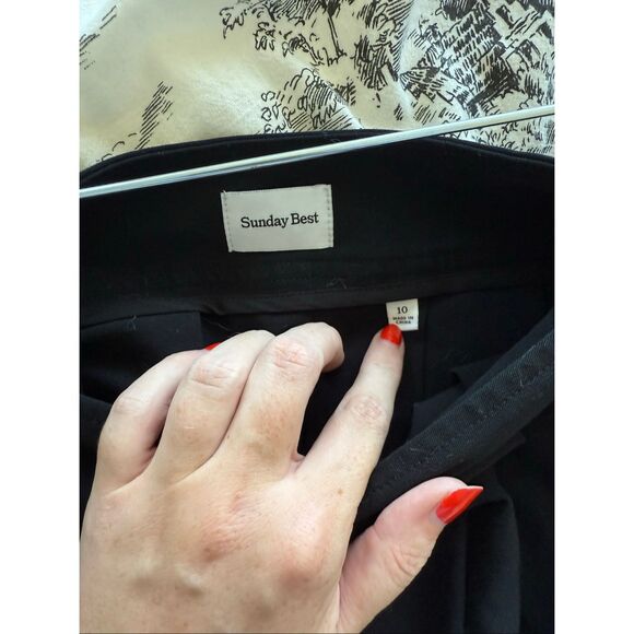 NWOT Aritzia Sunday Best Black Pleated Skirt, size: 10 - Picture 5 of 6